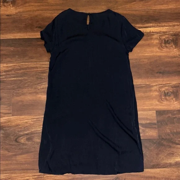 Quince Washable Navy Stretch Silk Tee Dress in Size Medium - Picture 5 of 7